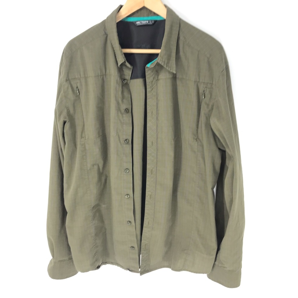 Arc’teryx light button down olive green windowpane plaid women’s shirt